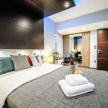 아파트 One Of A Kind Luxury In Center Near Helexpo *